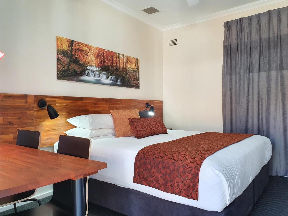 Black Sheep Motel Goulburn Dış mekan fotoğraf