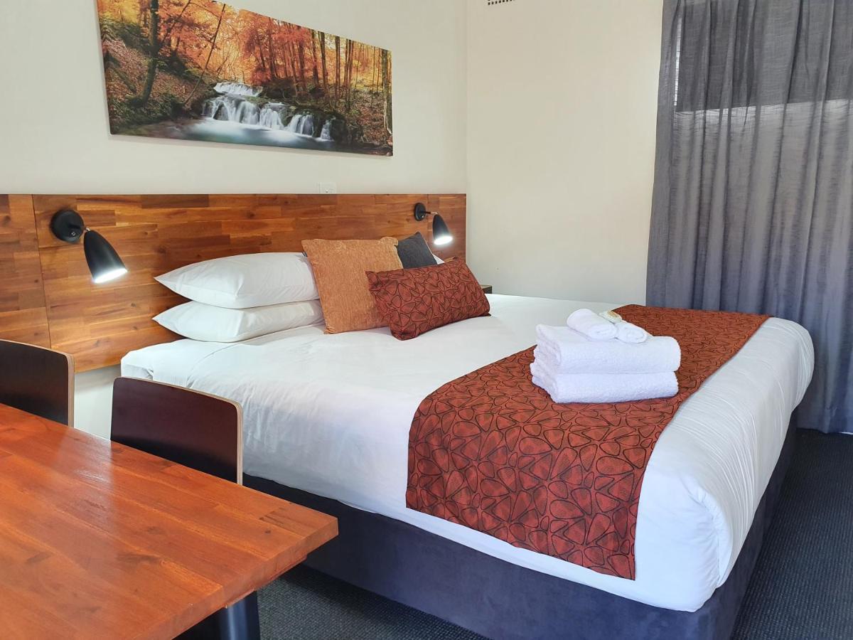 Black Sheep Motel Goulburn Dış mekan fotoğraf